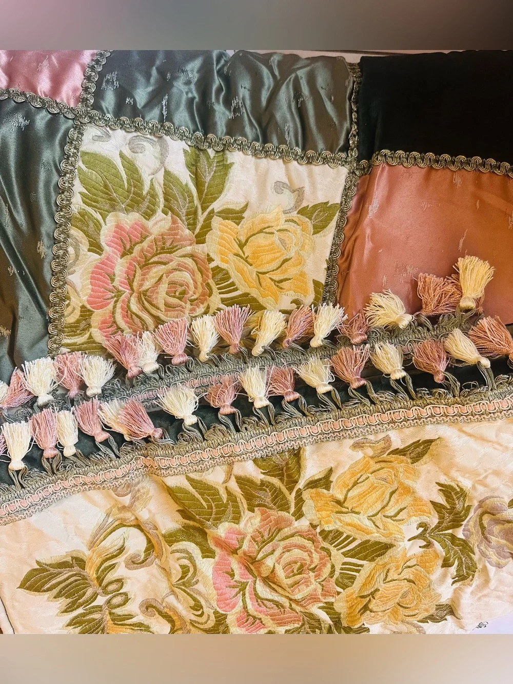 King plush velvet patch work comforter in lush greens pinks 2 matching shams